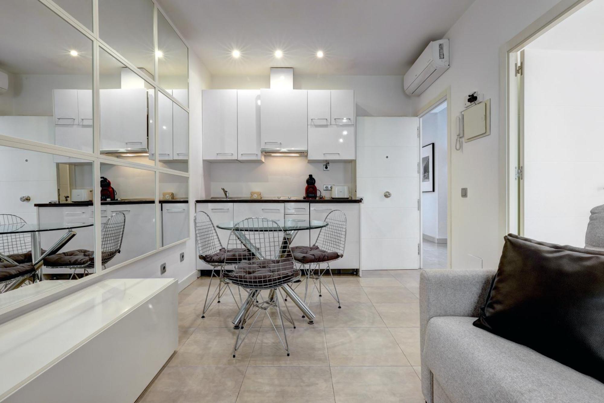 Apartamentos Con Vistas Y Terraza En Marbella Bagian luar foto