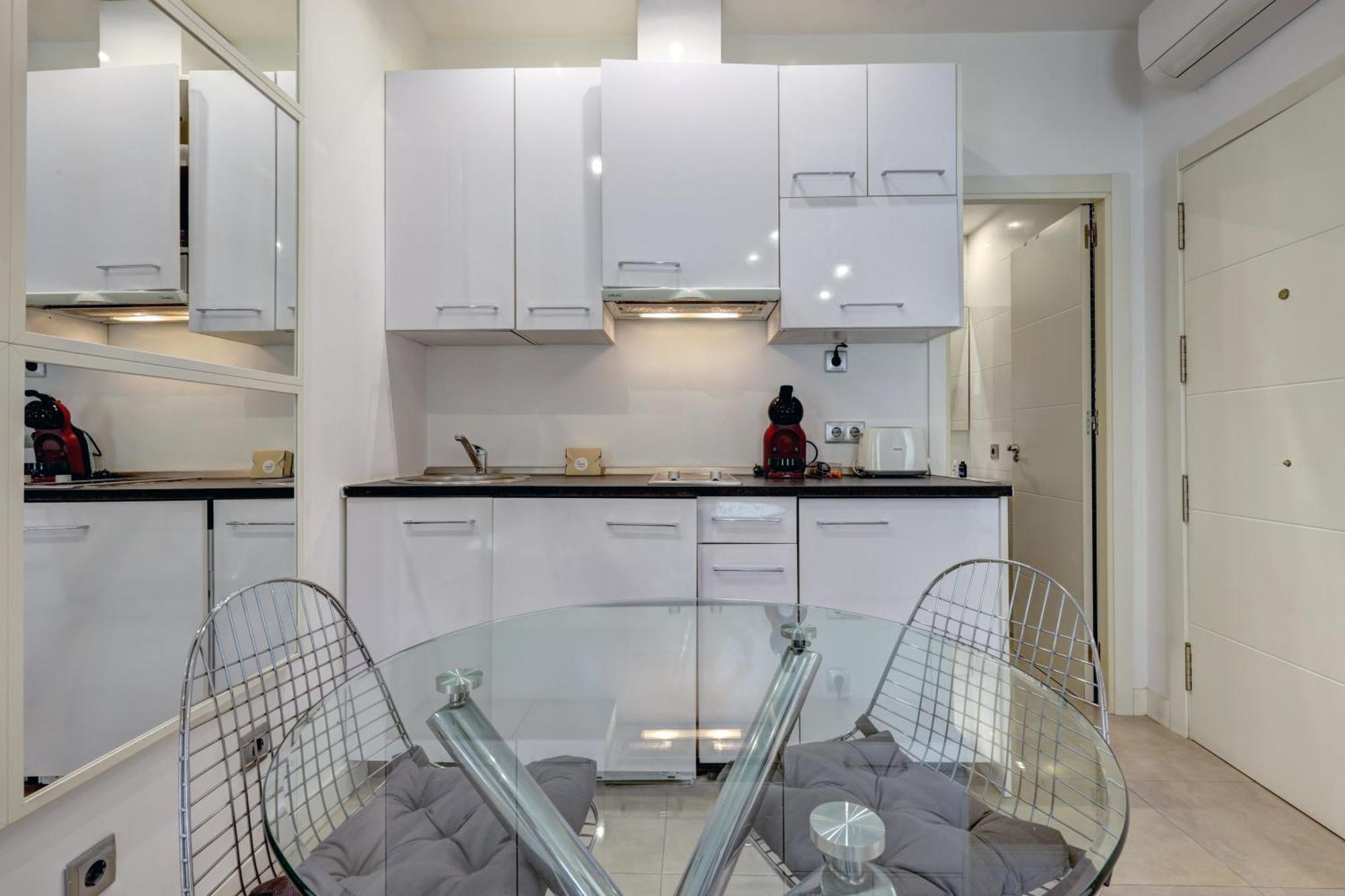 Apartamentos Con Vistas Y Terraza En Marbella Bagian luar foto
