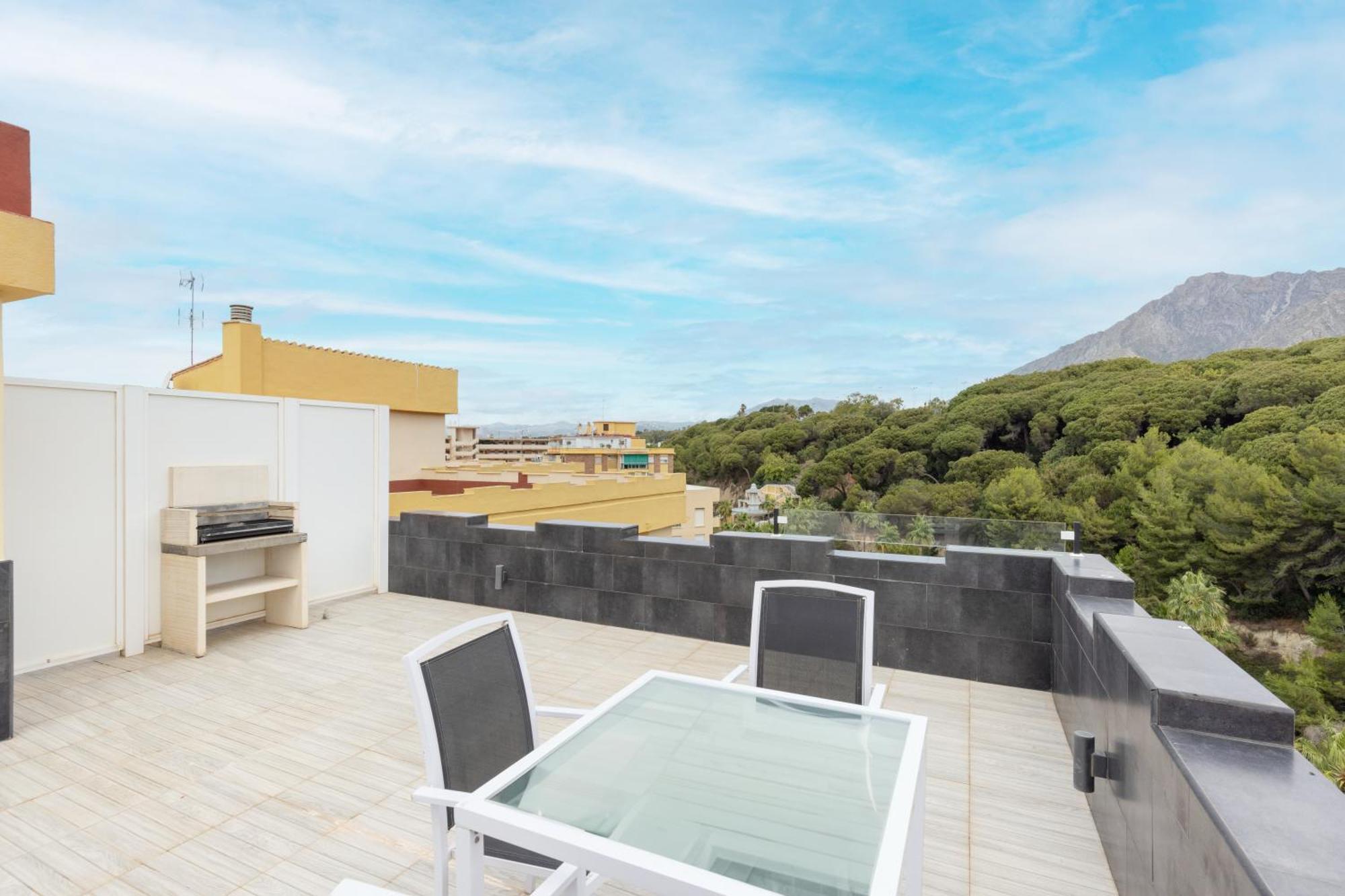 Apartamentos Con Vistas Y Terraza En Marbella Bagian luar foto