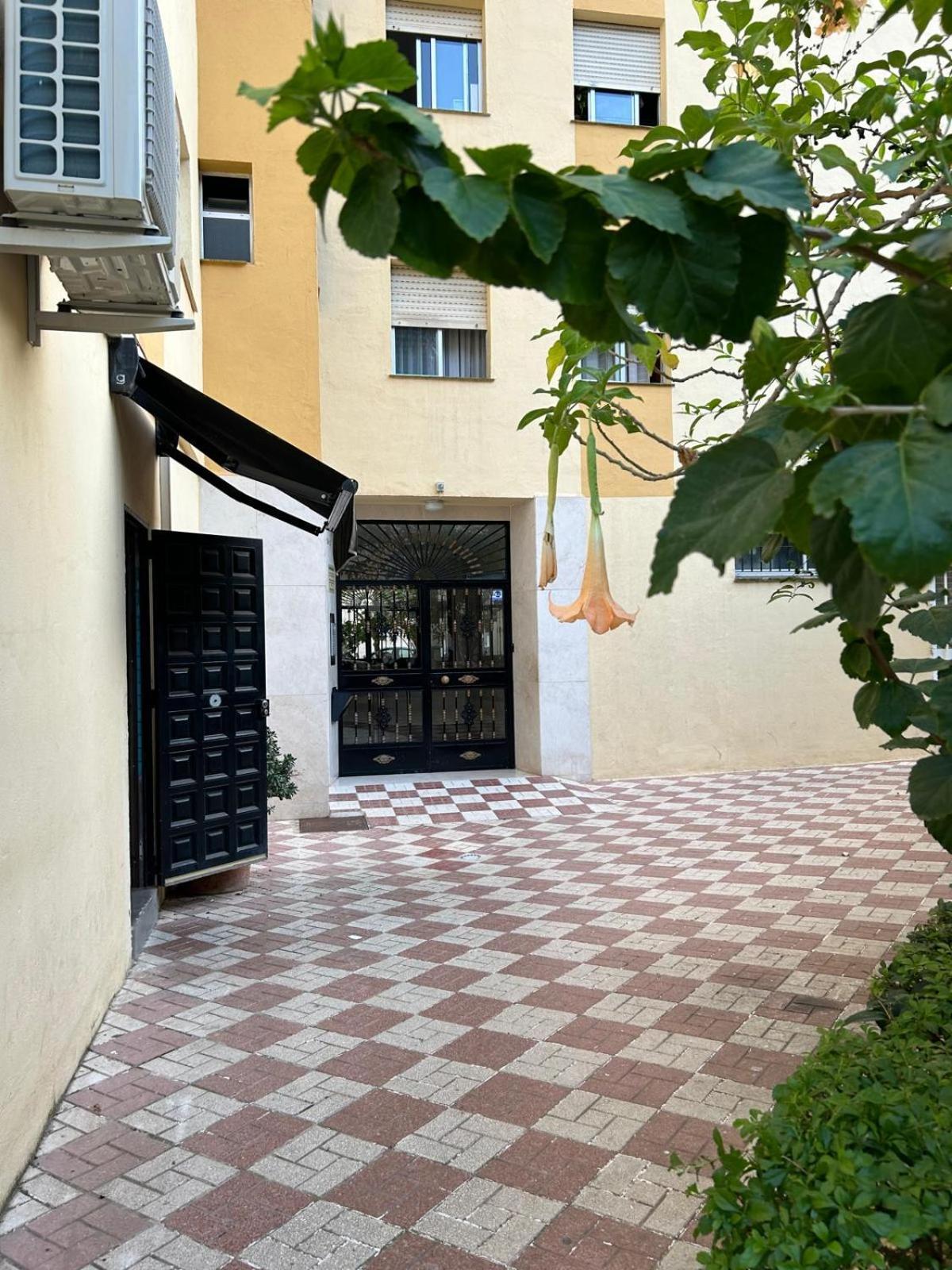 Apartamentos Con Vistas Y Terraza En Marbella Bagian luar foto